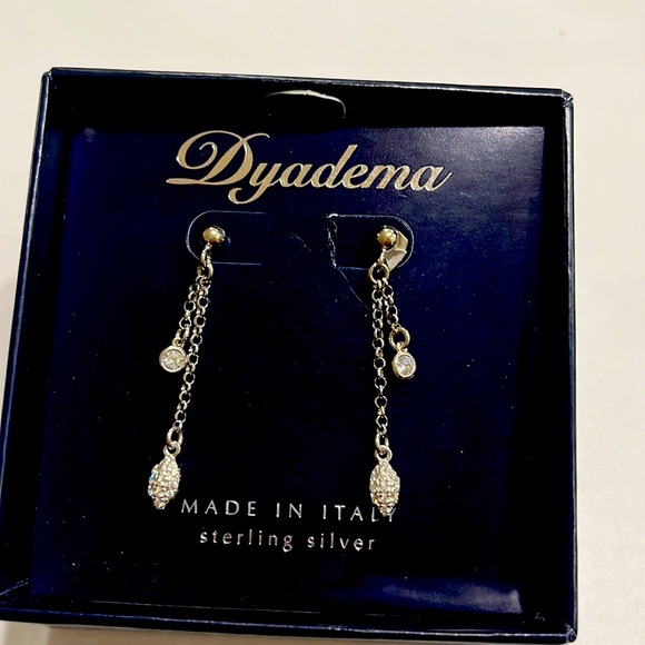 Jewelry - Sterling silver drop earrings